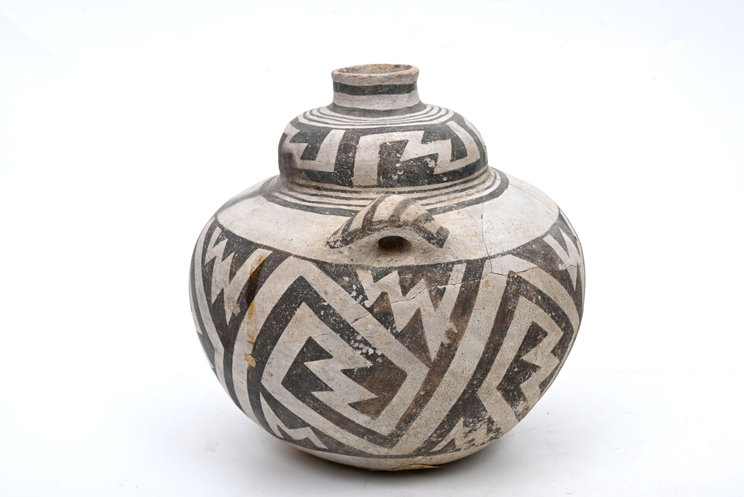 Anasazi  Black-on-White Pottery Jar