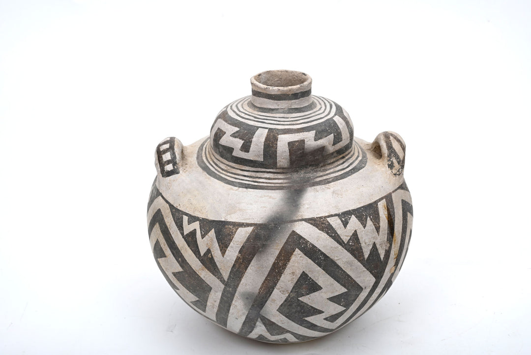 Anasazi  Black-on-White Pottery Jar