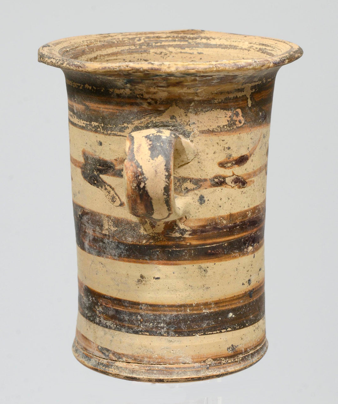 Daunian Bichrome Pottery Kyathos / Tankard
