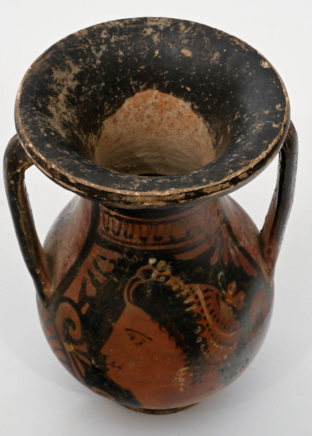 Apulian Red-Figured Pelike 