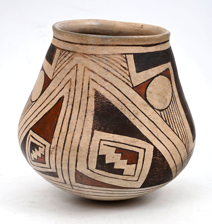 Casas Grandes Ramos Polychrome Olla