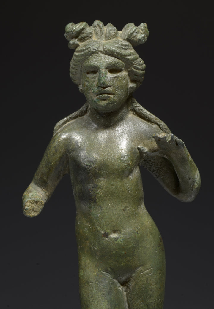 Lovely Roman Bronze Standing Goddess Aphrodite Anadyomene