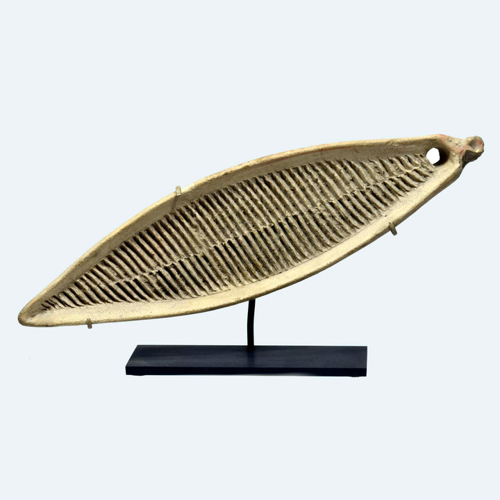 Tumaco La Tolita Ceremonial Pottery Fish-Form Grater