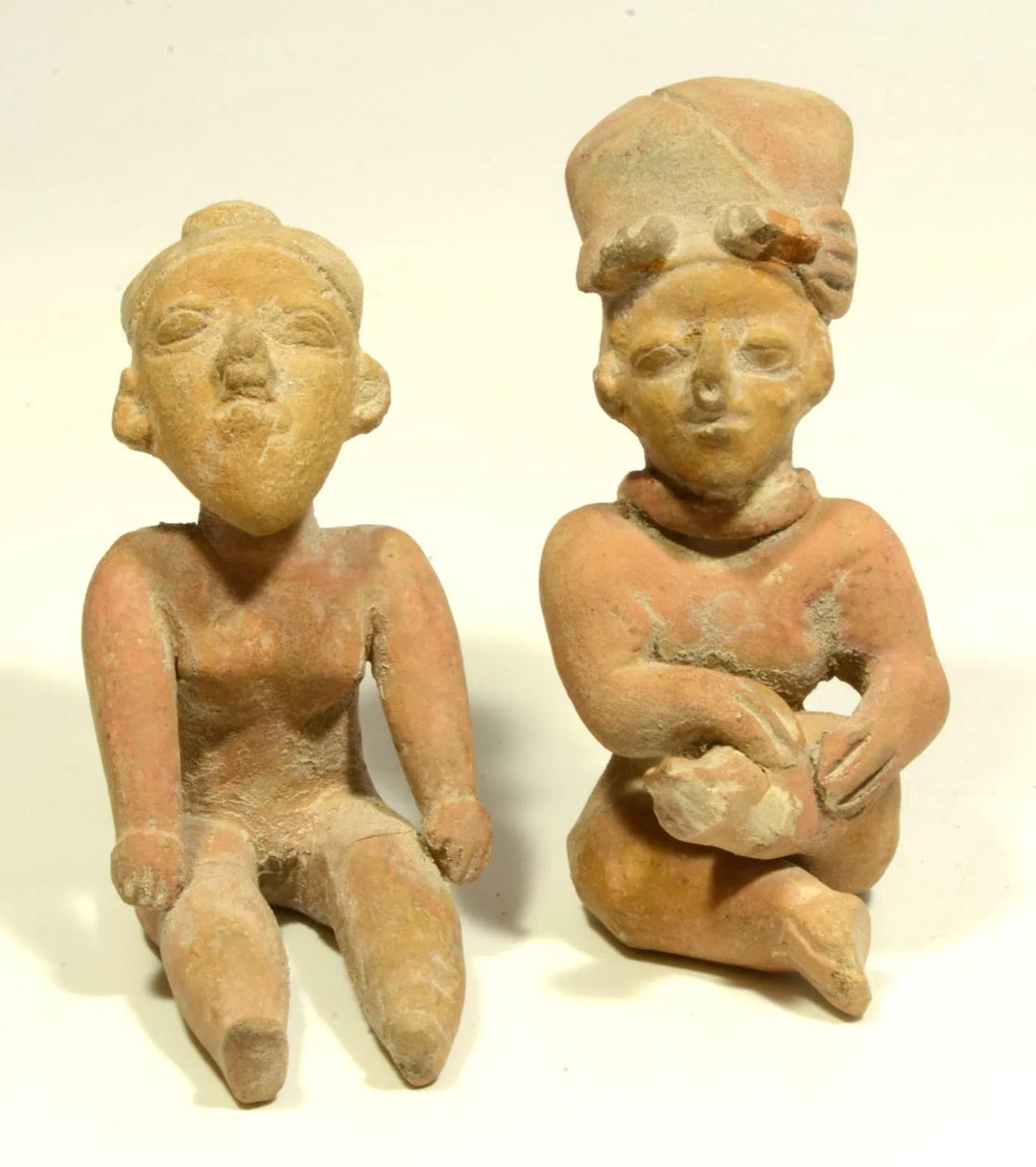 Jamacoaque Manabi Polychrome Pottery Pair Figures