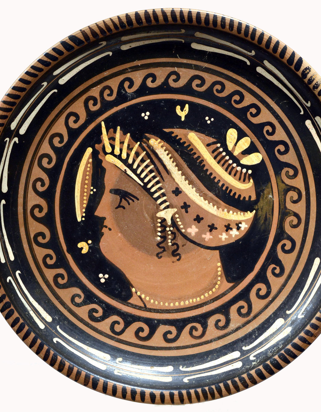 Apulian Red Figure Plate with Lady of Fashion