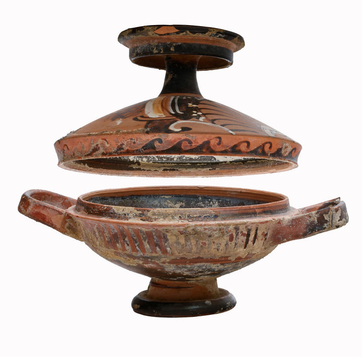 Apulian Red Figure Covered Lekanis