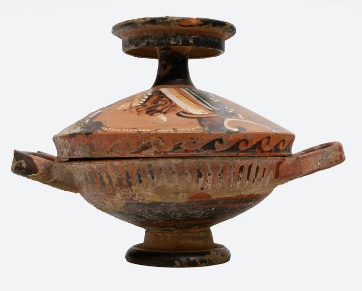 Apulian Red Figure Covered Lekanis