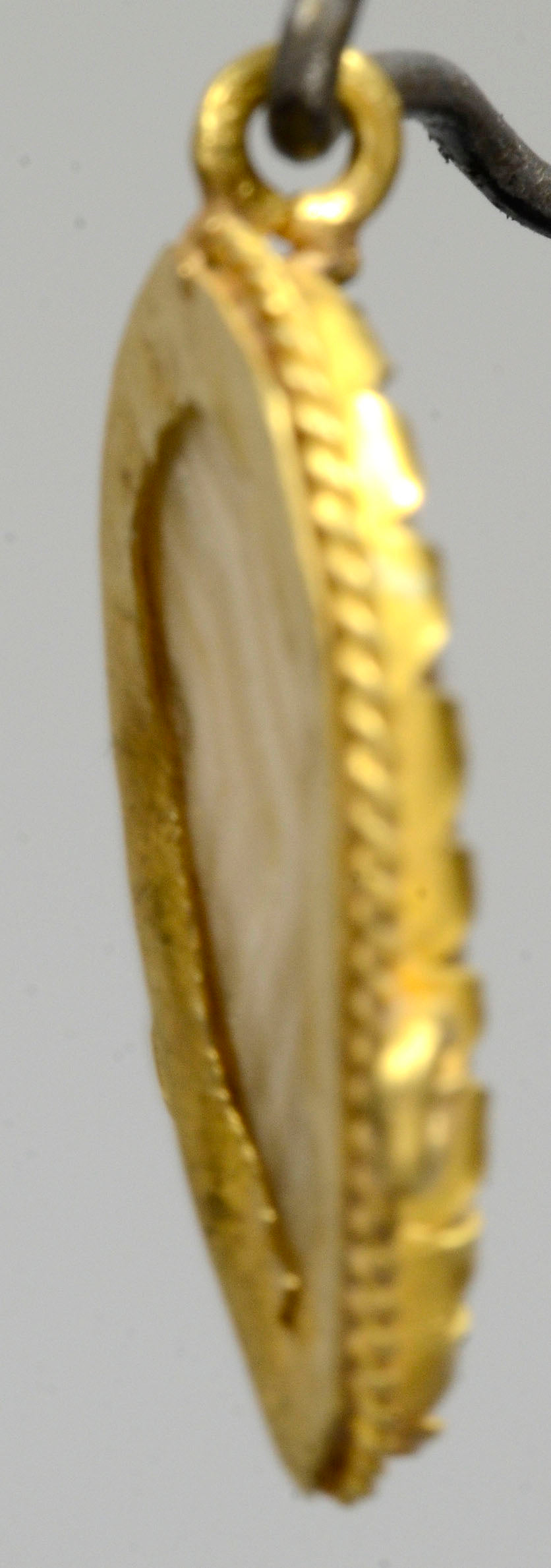 Ancient Roman Banded Agate & Gold Pendant