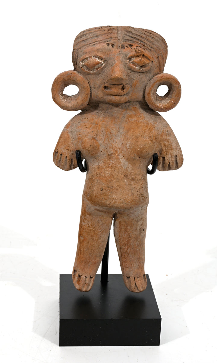Michoacán Standing Pretty Lady Figure