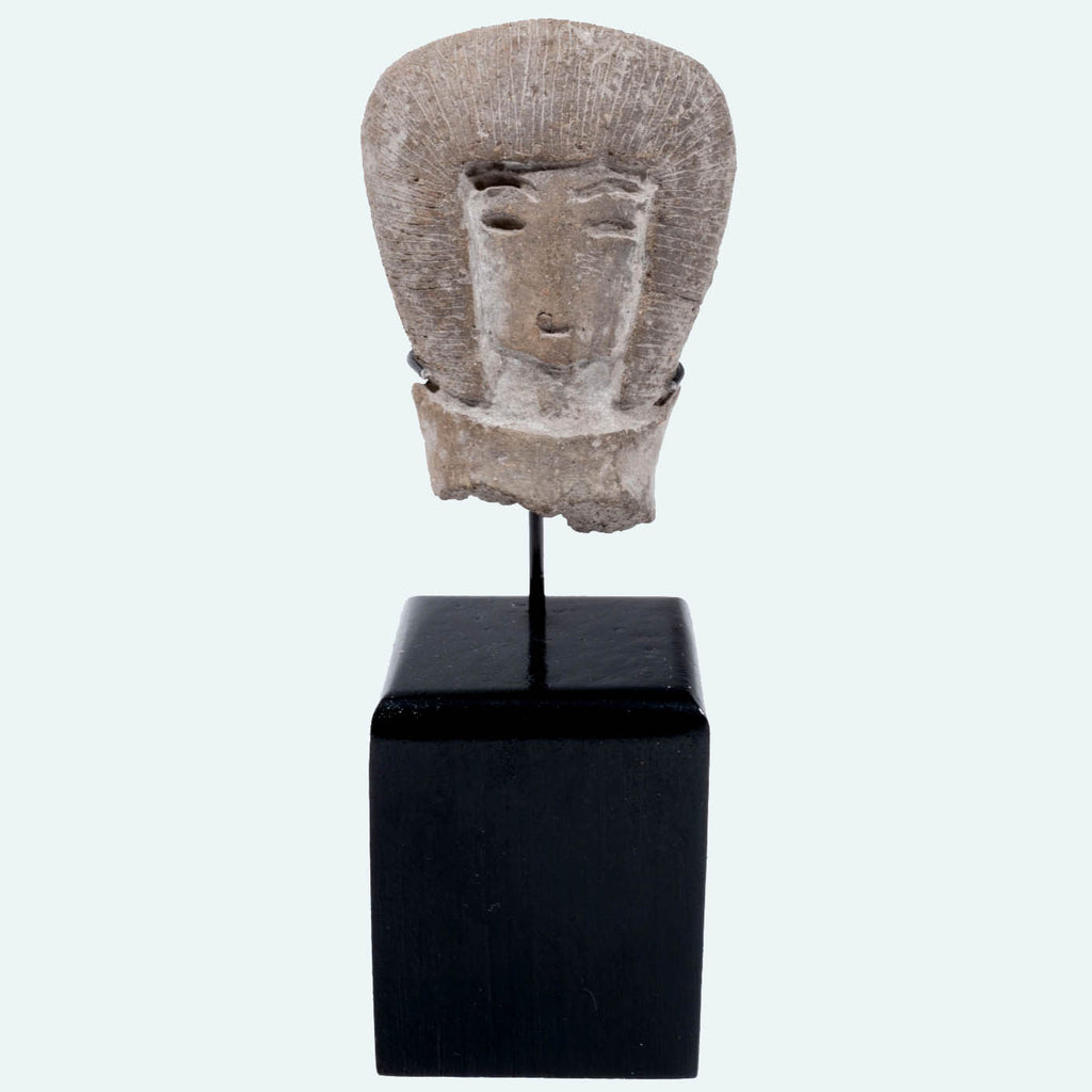 Valdivian Terracotta Bust of ‘Venus’
