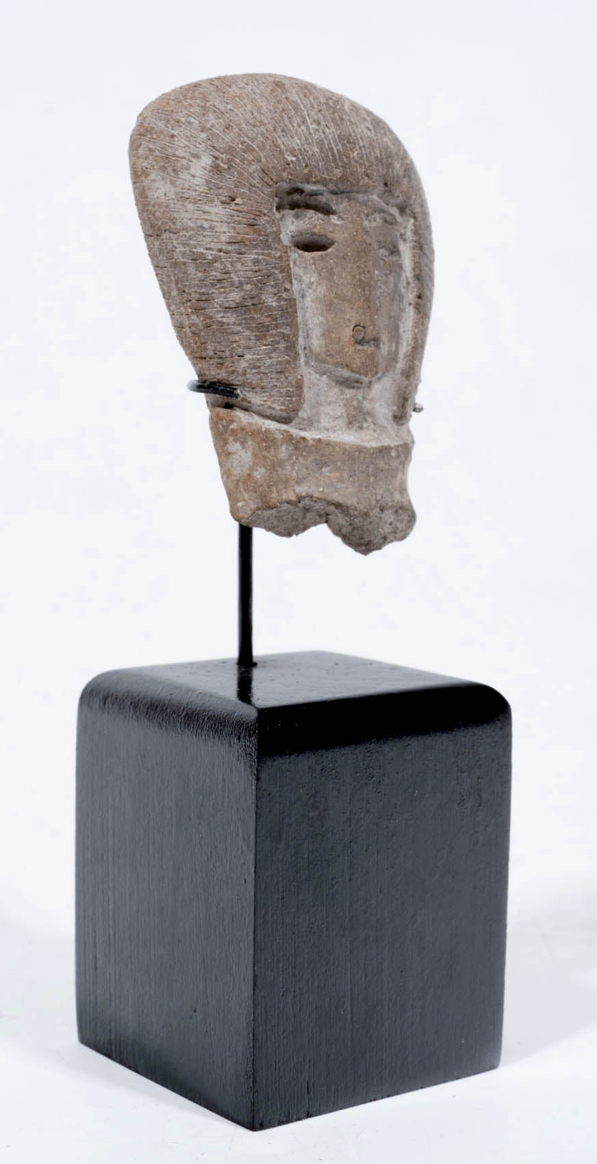 Valdivian Terracotta Bust of ‘Venus’