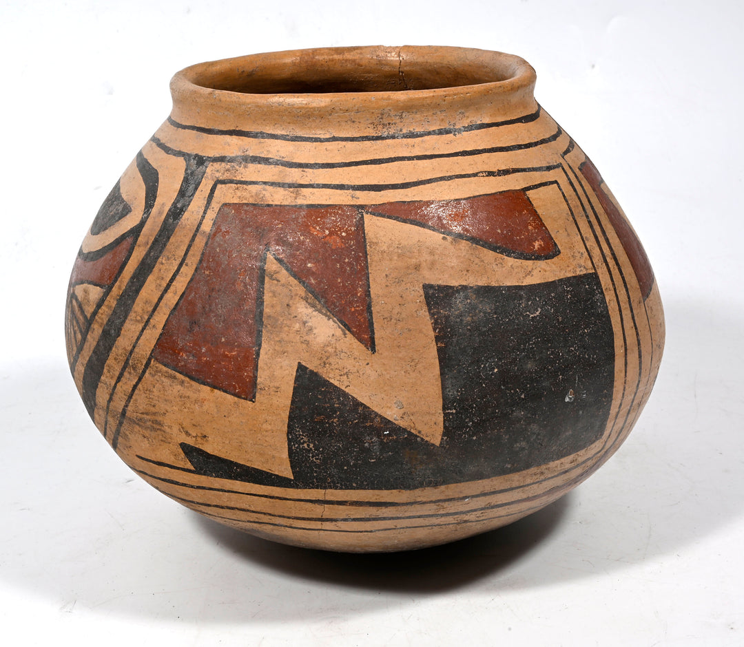 Casas Grandes Ramos Polychrome Olla