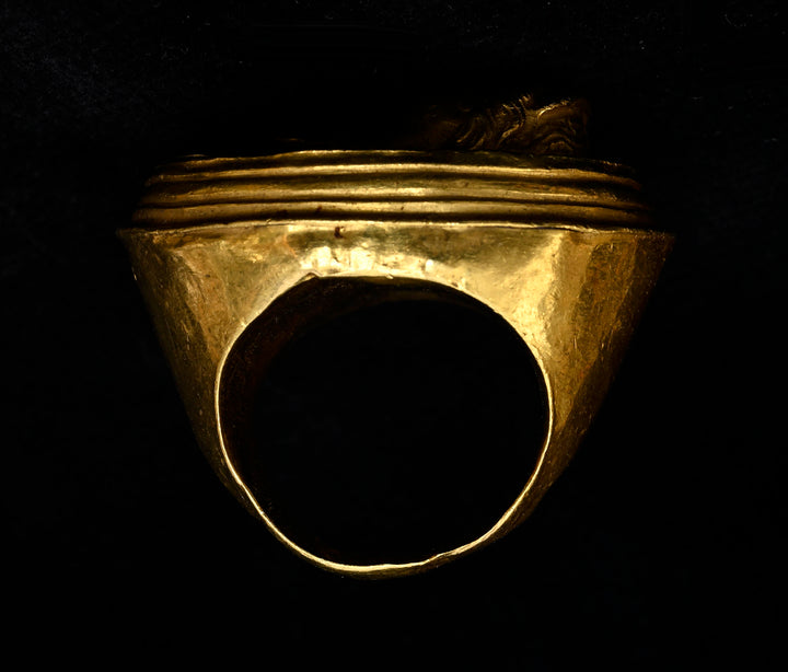Hellenistic Gold Finger Ring