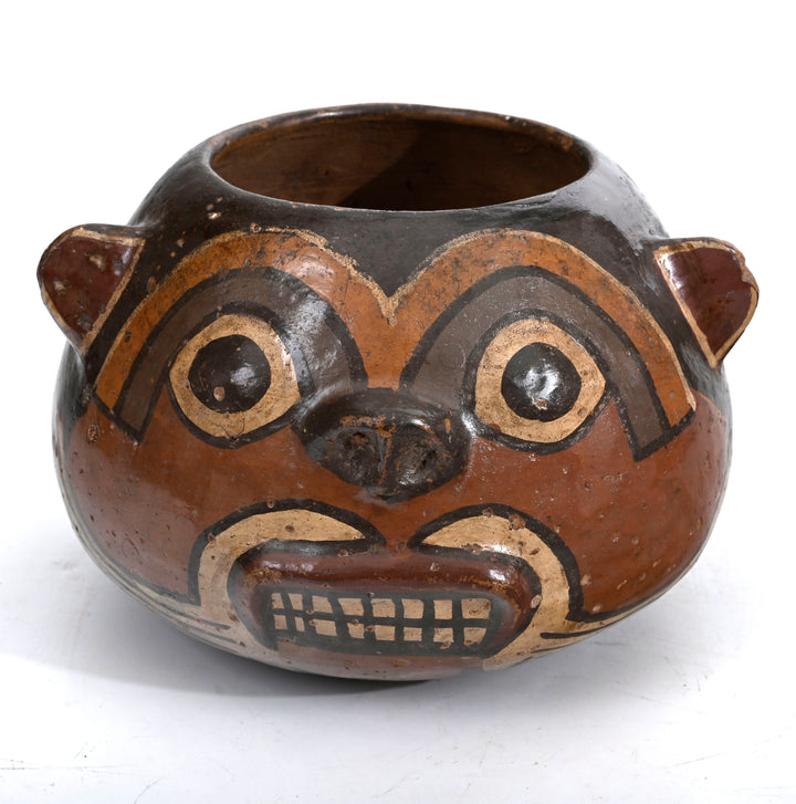 Nazca polychrome feline effigy bowl, front view, south coast Peru ca. 100–450 CE