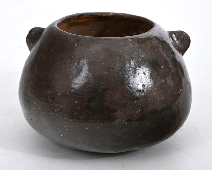 Nazca polychrome effigy bowl, base view with burnished surface