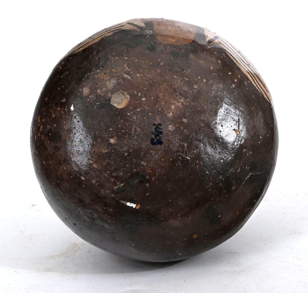 Nazca polychrome effigy bowl, interior view of hemispherical bowl